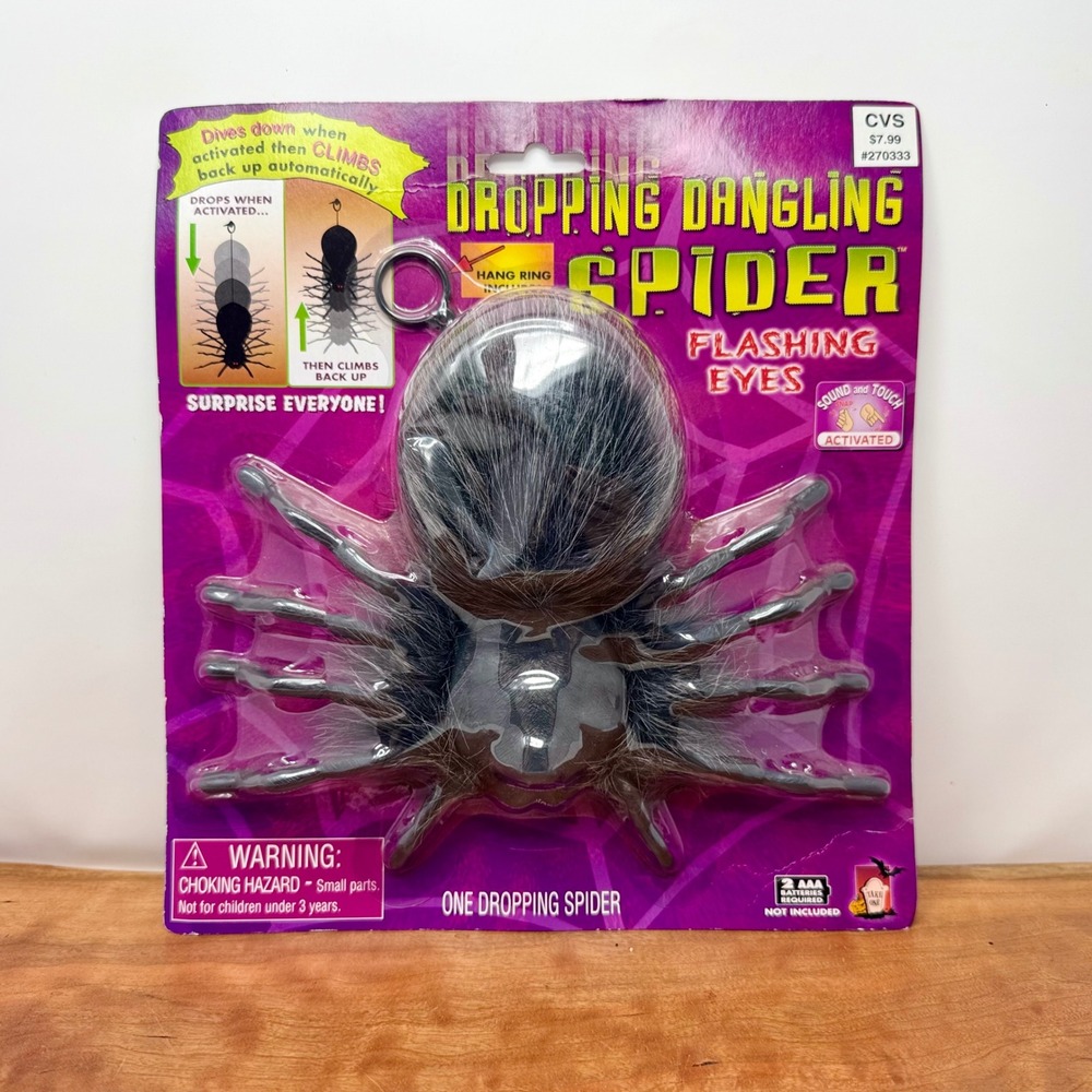 Dropping Dangling Spider Flashing Eyes Sound & Touch Activated Halloween Prank